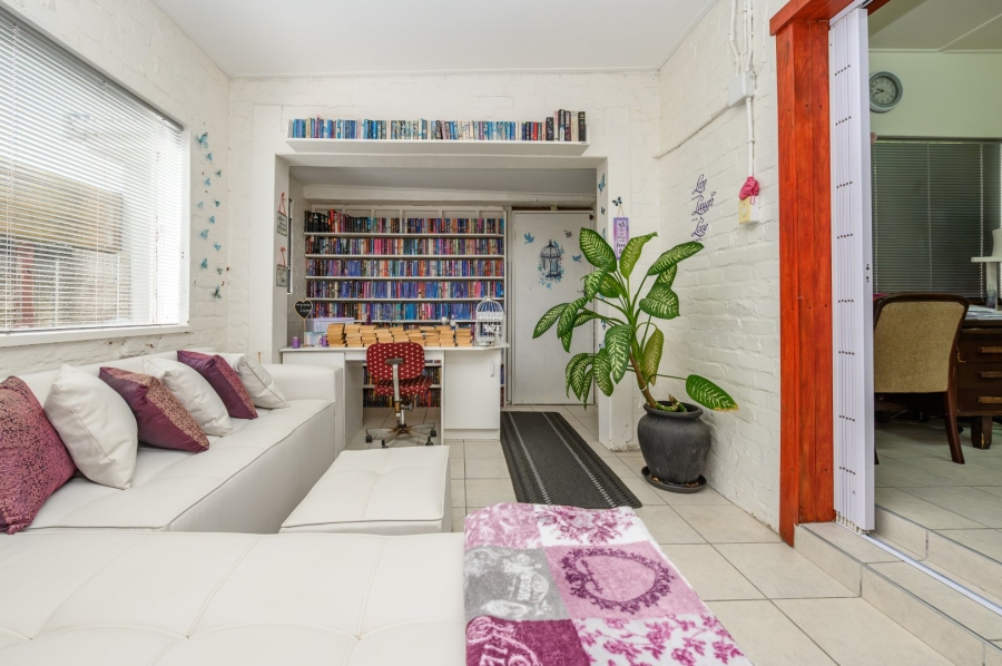 3 Bedroom Property for Sale in Kabega Park Eastern Cape